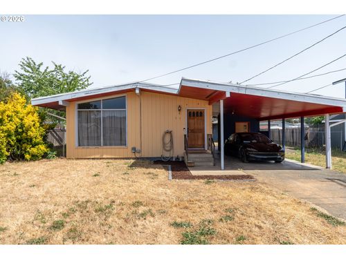 509 Nw Elwood Dr, Winston, OR, 97496-8520 | Card Image