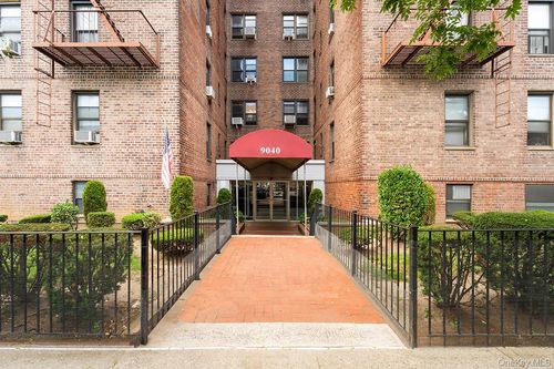 apt-3-9040 Fort Hamilton Pkwy, Brooklyn, NY, 11209-6400 | Card Image
