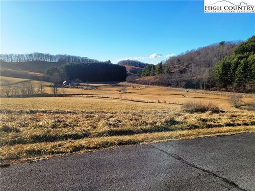 26 Terra Vista Dr, Laurel Springs, NC, 28644 | Card Image