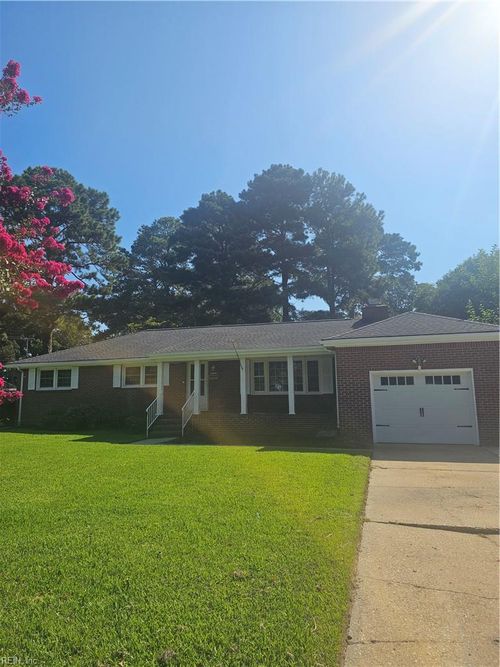 7022 Gardner Dr, Norfolk, VA, 23518-4906 | Card Image