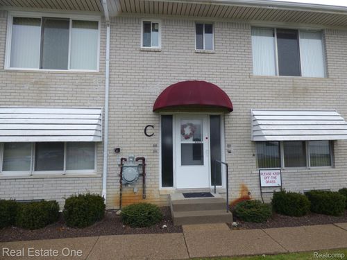 23-27094 Sandy Hill Ln, Lyon Charter Township, MI, 48165 | Card Image