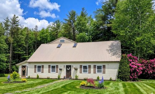 104 John Stark Hwy, Newport, NH, 03773-2120 | Card Image