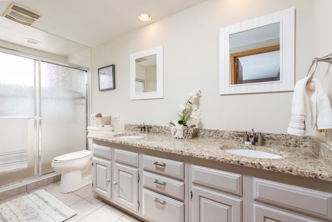 43388 N Oakcrest Ln, House other with 3 bedrooms, 2 bathrooms and 3 parking in Zion IL | Image 22