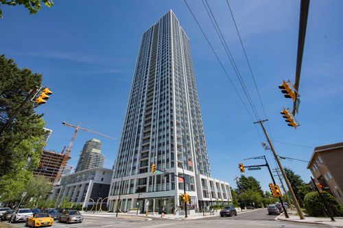 3807-6468 Willingdon Ave, Burnaby, BC, V5H0L3 | Card Image