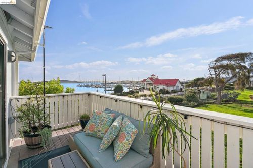 184 184 Schooner Ct, Richmond, CA, 94804 | Card Image