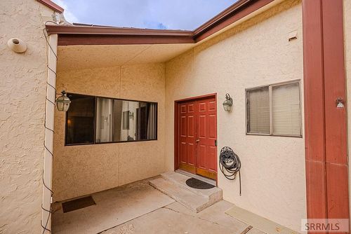 6740 Smile Ln, Pocatello, ID, 83204-3807 | Card Image