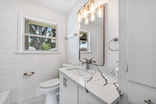 4414 Tavenor Ln, Houston, TX, 77047-1846 | Card Image