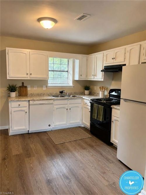 g-508 E Harden Street, Graham, NC, 27253 | Card Image