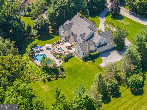 4 Harrison Dr, Newtown Square, PA, 19073-1421 | Card Image