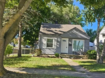 2501 Barrett Avenue, House other with 3 bedrooms, 1 bathrooms and null parking in Royal Oak MI | Image 1