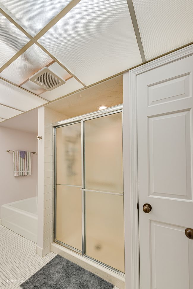 APT-407 - 2 S Atrium Way, Condo with 1 bedrooms, 2 bathrooms and 1 parking in Elmhurst IL | Image 18