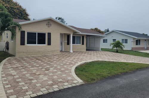 7613 Nw 68th Ter, Tamarac, FL, 33321-5214 | Card Image