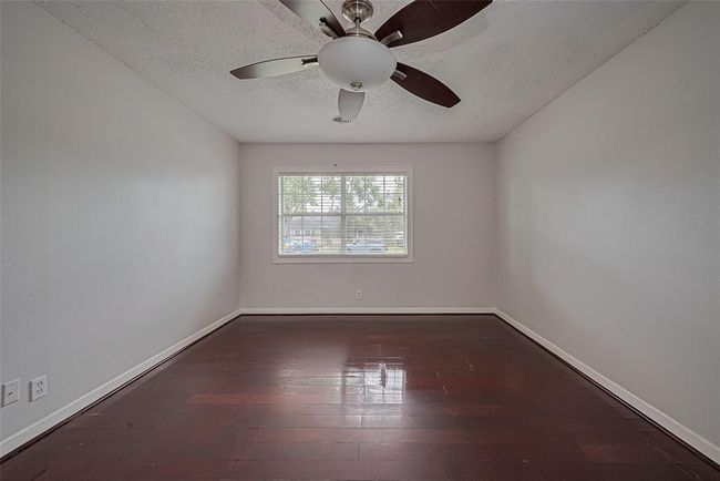 8045 Ridgeview Dr, House other with 3 bedrooms, 2 bathrooms and 1 parking in Houston TX | Image 17