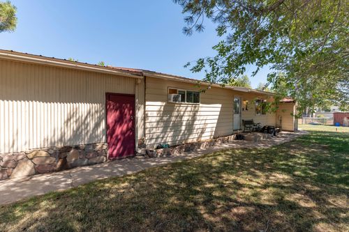1626 1500, Vernal, UT, 84078-9617 | Card Image