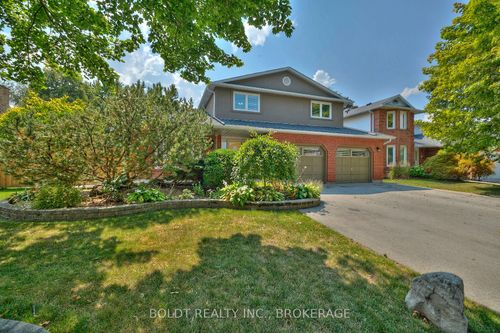 41 Farmington Dr, Saint Catharines, ON, L2S3G1 | Card Image