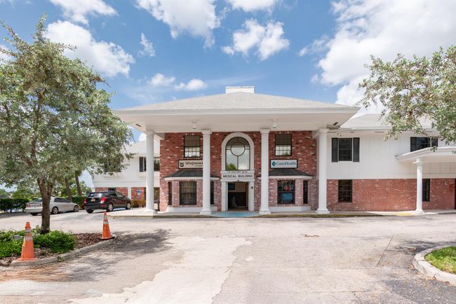 322 - 322 Windsor N, Condo with 1 bedrooms, 2 bathrooms and null parking in West Palm Beach FL | Image 30