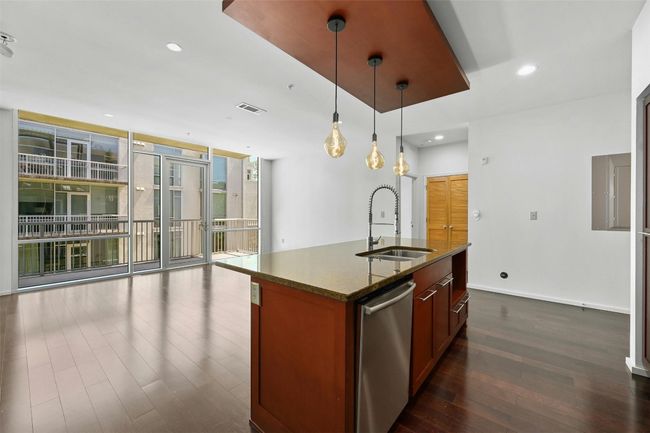 UNIT-5305 - 1600 Barton Springs Rd, Condo with 2 bedrooms, 2 bathrooms and 2 parking in Austin TX | Image 12