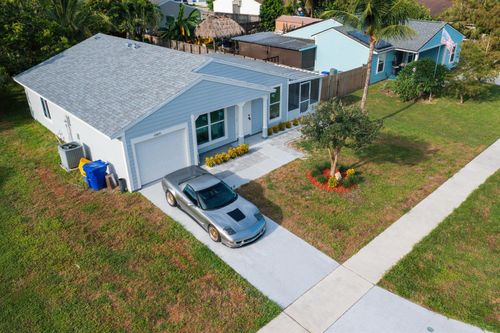 10651 Misty Ln, Royal Palm Beach, FL, 33411-3072 | Card Image