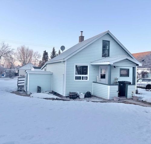 5218 50 St, Castor, AB, T0C0X0 | Card Image