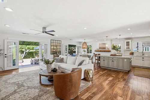 7347 Sedgefield Ave, San Ramon, CA, 94583 | Card Image
