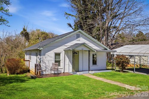 105 Moses St, Morganton, NC, 28655-2629 | Card Image