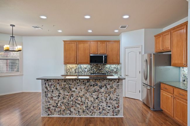 4229 Johns Light Dr, Condo with 3 bedrooms, 3 bathrooms and 4 parking in Austin TX | Image 7