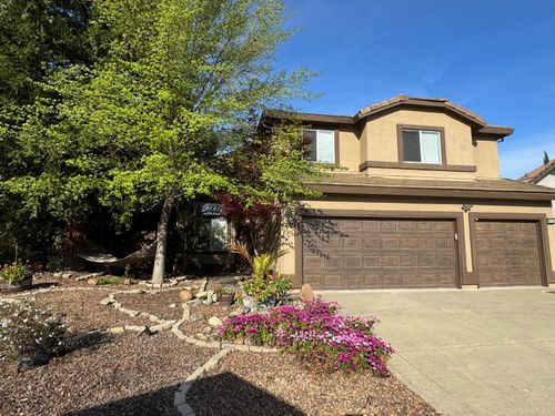 8215 Gold Sierra Ct, Antelope, CA, 95843-3731 | Card Image