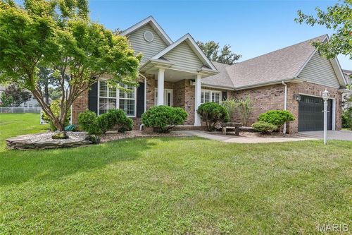 315 Redwood Dr, Edwardsville, IL, 62025-7745 | Card Image