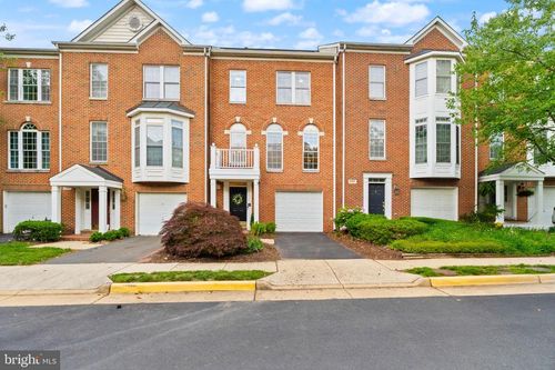4290 Park Green Ct, Fairfax, VA, 22030-8512 | Card Image