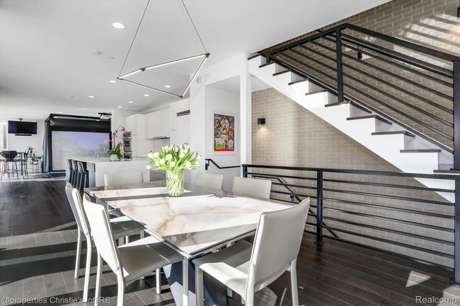 311 Alfred Street | Image 18