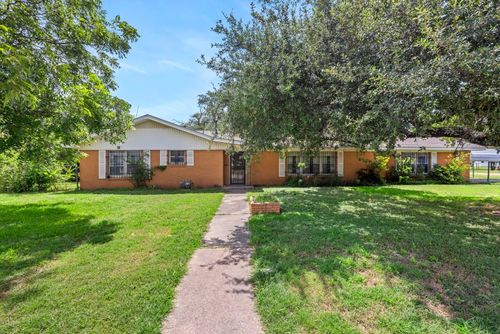 1213 Norbert St, Marlin, TX, 76661-2136 | Card Image