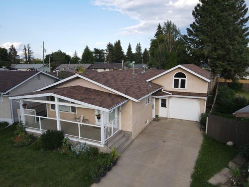 4713 56 Ave, High Prairie, AB, T0G1E0 | Card Image