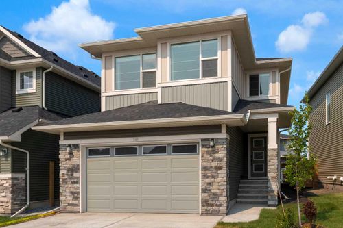 541 Baywater Manor Sw, Airdrie, AB, T4B5R5 | Card Image