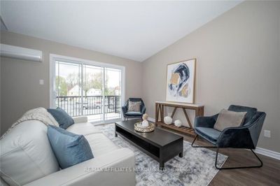 208 - 229 Water St E, Condo with 2 bedrooms, 1 bathrooms and 1 parking in Cornwall ON | Image 2