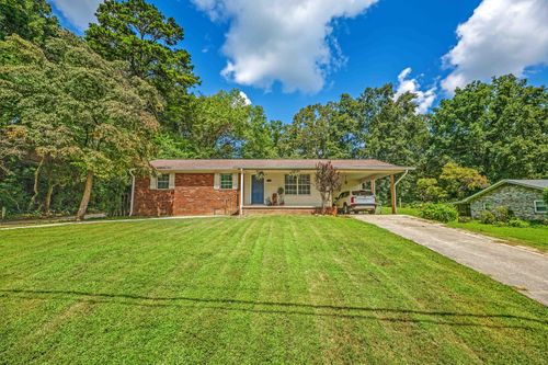 335 Winchester Dr, Lenoir City, TN, 37772-6015 | Card Image