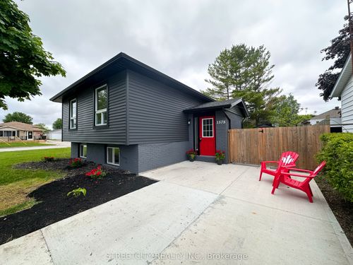 1578 Councillors St, Saint Clair, ON, N0N1H0 | Card Image