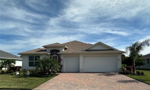 8330 Summer Lake Dr, Vero Beach, FL, 32967-5507 | Card Image