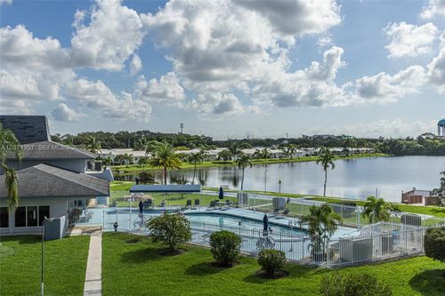 314-2223 Park Ln, Hollywood, FL, 33021-3779 | Card Image
