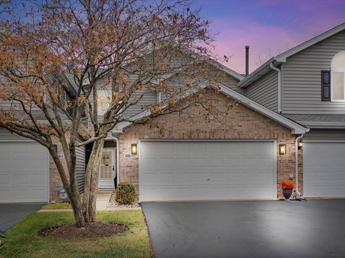 unit-f-8300 Highpoint Cir, Darien, IL, 60561-6616 | Card Image