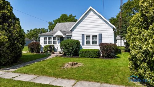 606 Lincoln Ave, Paulding, OH, 45879-1122 | Card Image