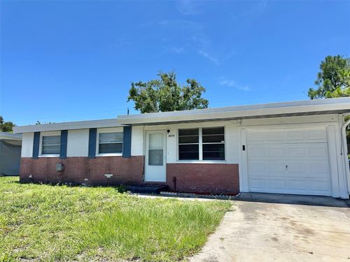 8574 94th Ave, SEMINOLE, FL, 33777-2937 | Card Image