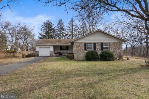 37 N 2nd Street Pike, Churchville, PA, 18966-1051 | Card Image