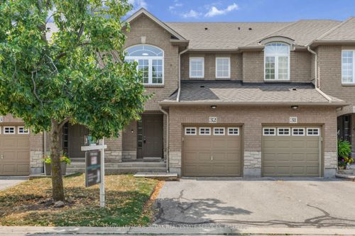 32-130 Robert St, Milton, ON, L9T6E3 | Card Image