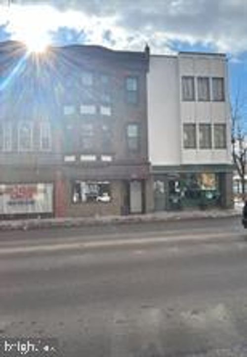 18 E Lancaster Ave, ARDMORE, PA, 19003-2205 | Card Image