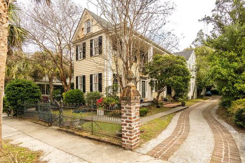 10 Council Street, Charleston, SC, 29401 | Card Image