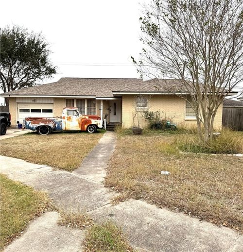 4010 Markins Dr, Corpus Christi, TX, 78411-3101 | Card Image
