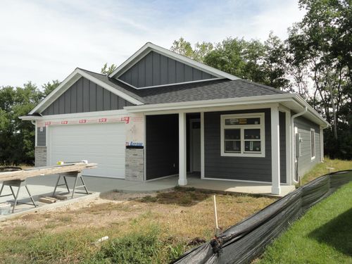 1041 Harvest Way, Lake City, MN, 55041-2218 | Card Image