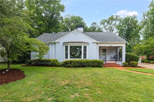 123 Beverly Pl, Greensboro, NC, 27403-1052 | Card Image