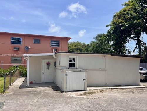 rear-1726 Nw 19th St, Miami, FL, 33125-1508 | Card Image