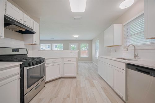 16502 N Glade Dr, Houston, TX, 77073-5222 | Card Image